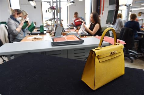 hermes bag maker salary|Hermes workshop bags.